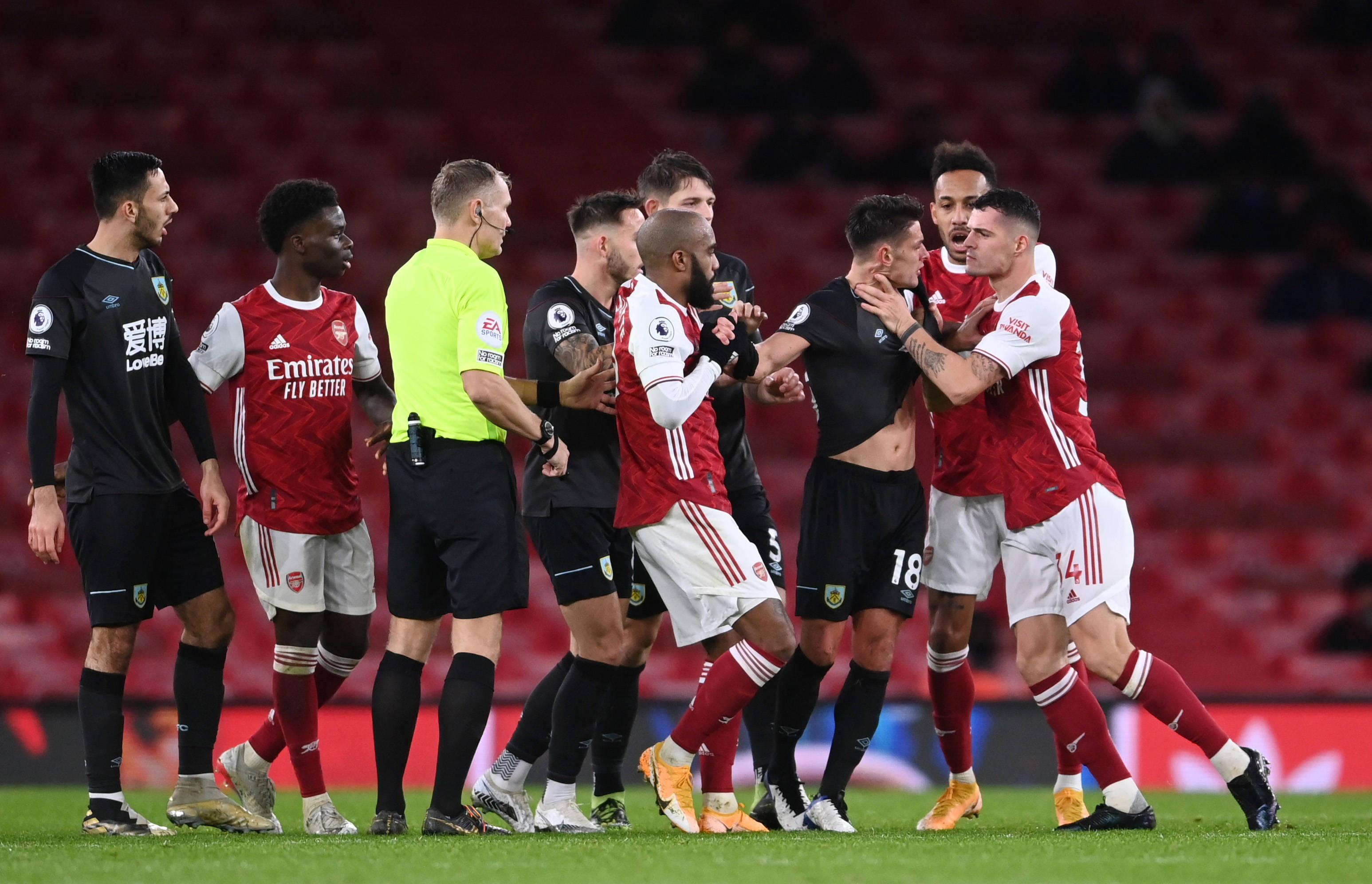 加盟纽卡斯 加盟纽卡斯